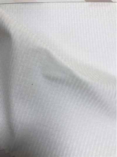 DG-PGSG  PSCC19147  30D雙面布+TPE高溫膜+白色環保彈力城墻格  56''  170±10gsm 底布83%poly ,17%SP 面布100%poly  MOQ:1000y 正面照